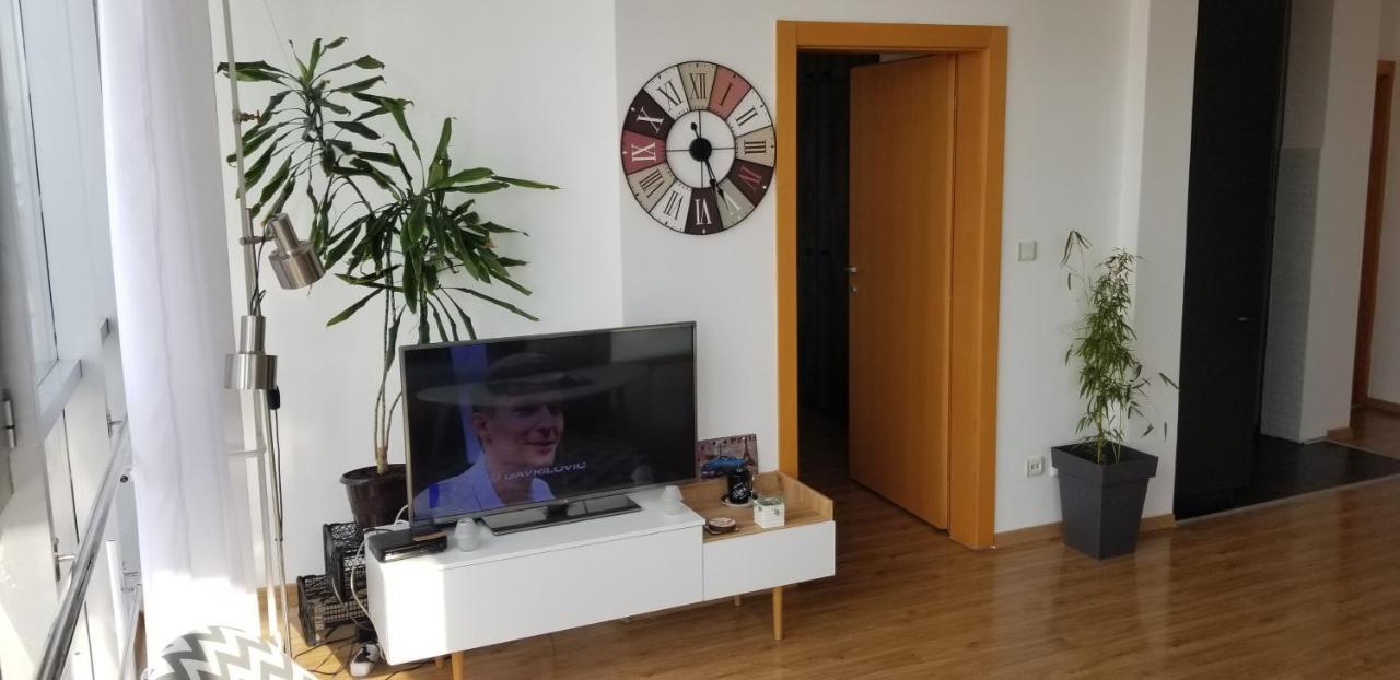 Apartman Lori M Kraljevo Bagian luar foto